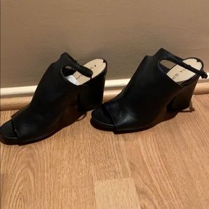 Via Spiga Black Leather Sandals 8